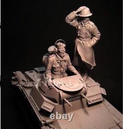 116 Resin Figure Model Kit 2 Soldiers Unassambled Unpainted (NO TANK) NEW