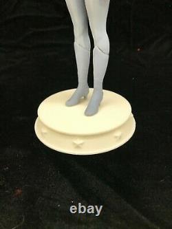 Linda Carter Wonder Woman / Resin Figure / Model Kit-1/6 scale