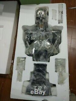 Terminator T2 T800 11 Life-Size Bust Model Endoskeleton Chrome Figure Statue