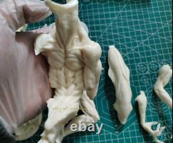Unpainted Resin Alien 28cm Collectible Figure Model Statue In Stock