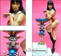 Vampirella with Cauldron Resin Figure Model Kit 1/6th Scale
