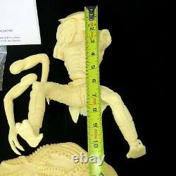 Vintage Alien vs Predator Resin Model Solid Cast & Ink Garage Kit Unbuilt LE