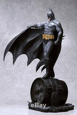 Batman Dark Knight Superhero Figure Modèle Résine Kit Unpainted Unassembled 1/6