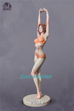 Statue peinte en résine de la fille du studio de fitness Infinity en stock 40cmH